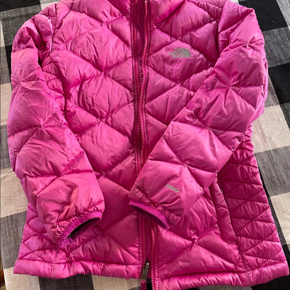 Pink the north face coat, no stains, great condition barely worn